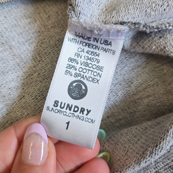 Sundry Gray Star Print EASY Pullover USA Made Relaxed Sweatshirt Size 1 Small - Picture 7 of 11